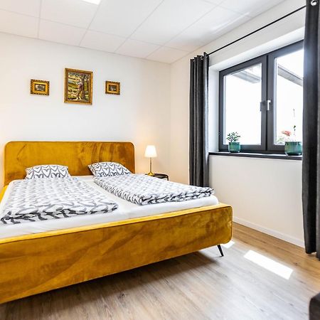 Stylish Apartment With Free Parking Zvolen Extérieur photo