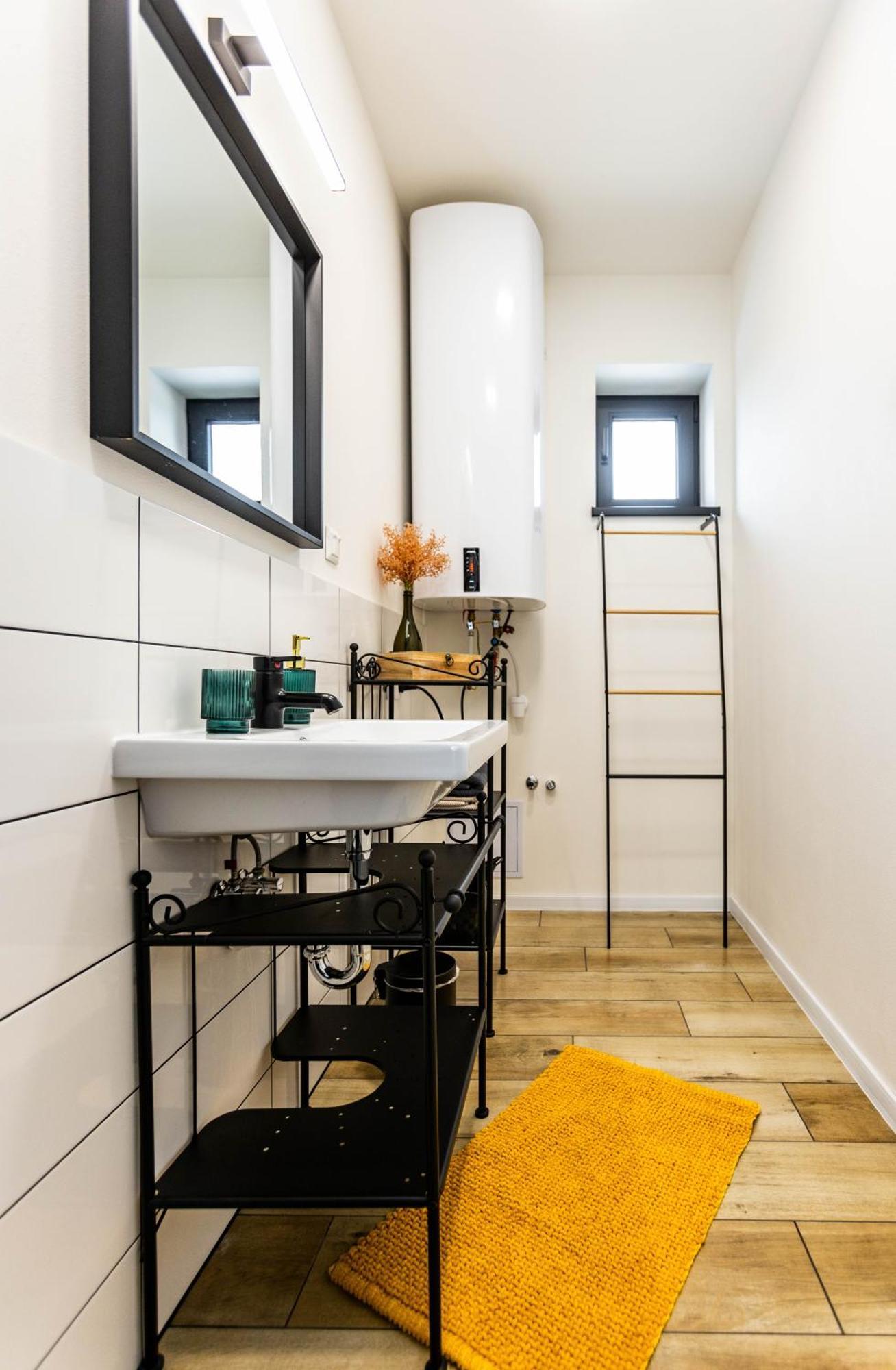 Stylish Apartment With Free Parking Zvolen Extérieur photo