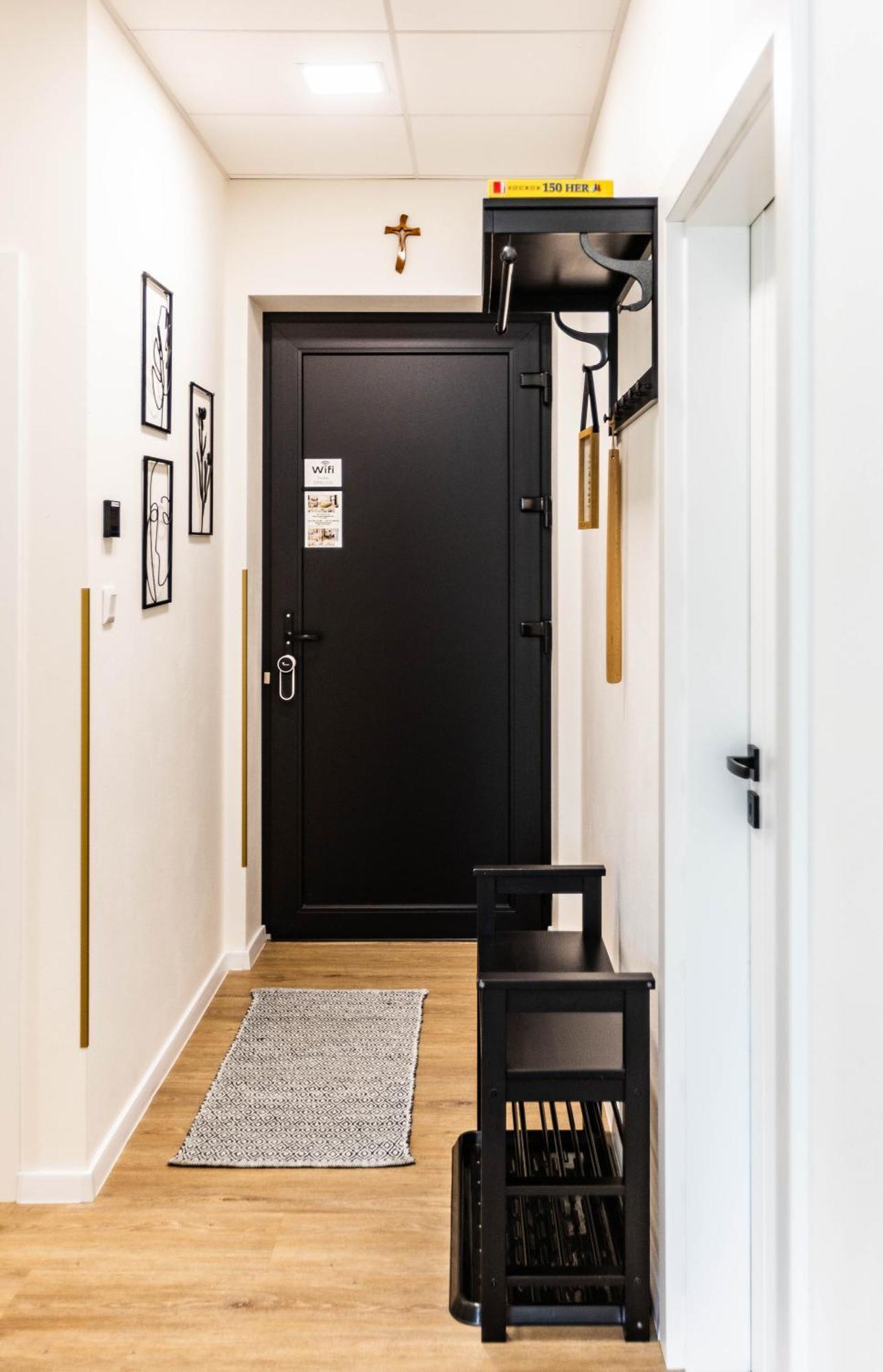 Stylish Apartment With Free Parking Zvolen Extérieur photo